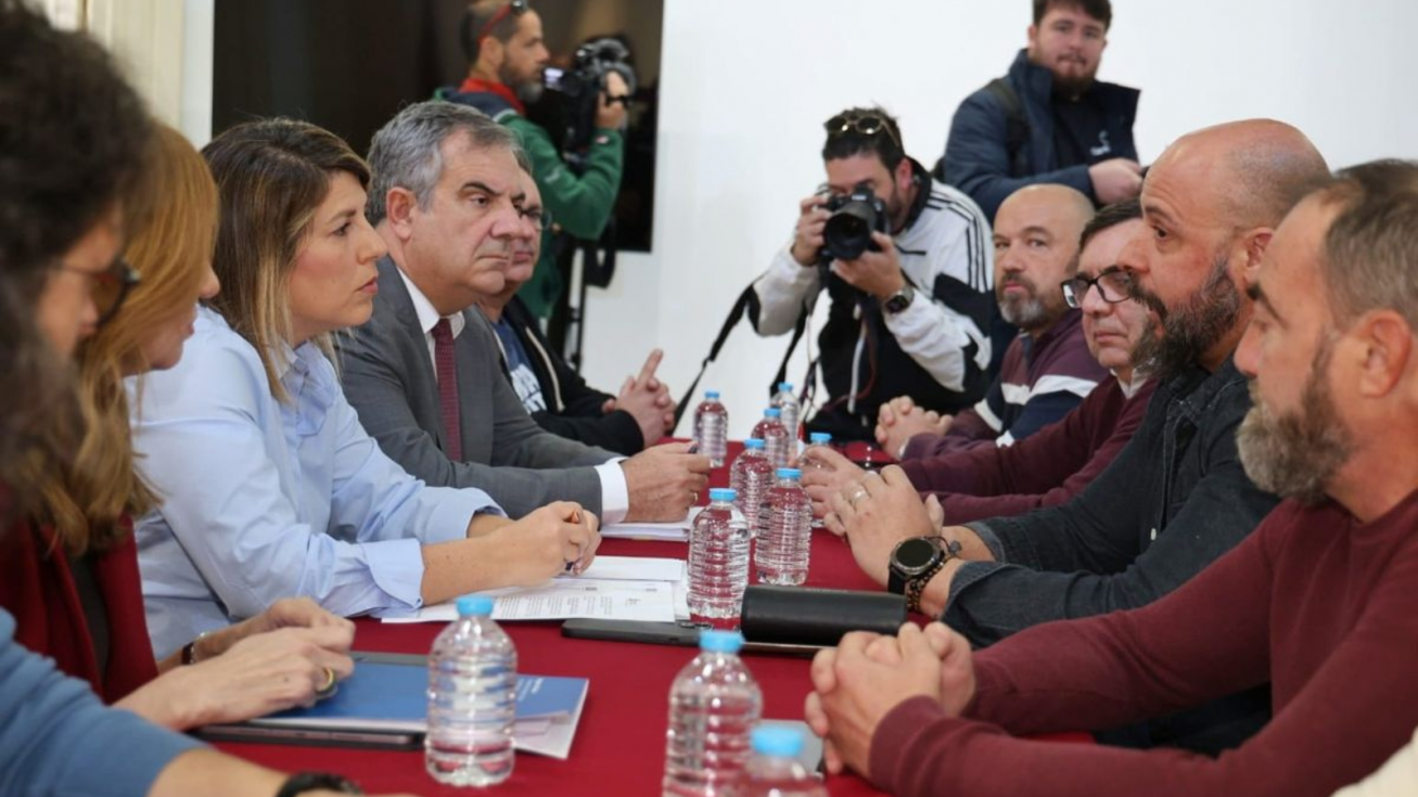 Reuni&oacute;n con el comit&eacute; de empresa de SABIC.