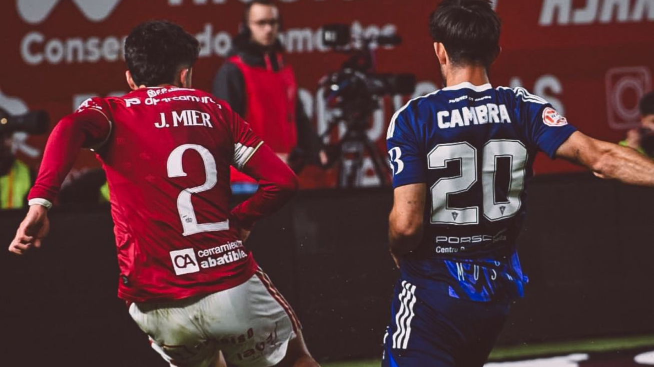 Jorge Mier durante el encuentro ante el Marbella. Jorge Mier durante el encuentro ante el Marbella.