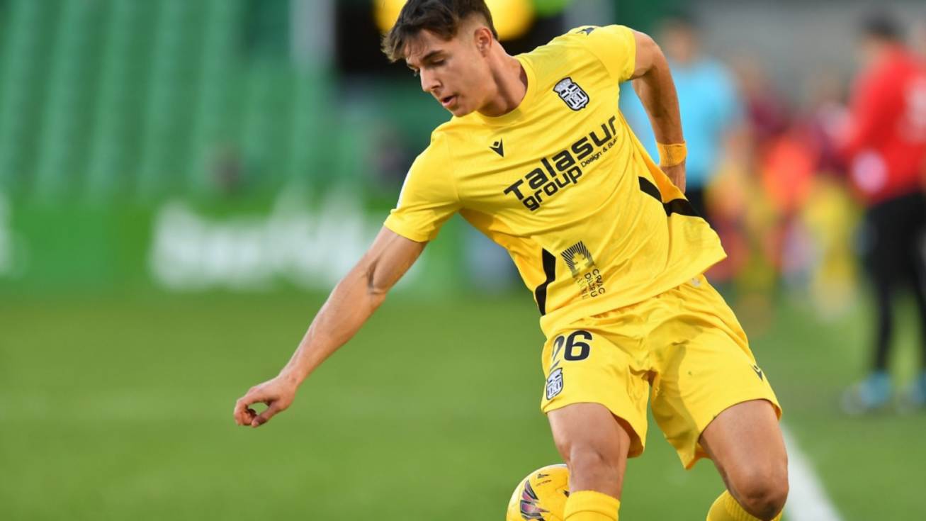 Arnau Ortiz durante su etapa en el FC Cartagena.