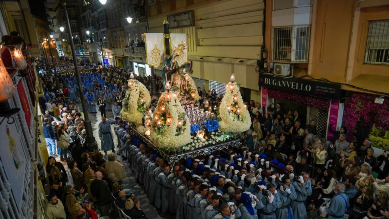La Piedad a su paso por las calles de Cartagena.