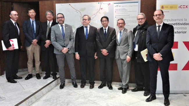 Foto de familia de los ponentes de la jornada