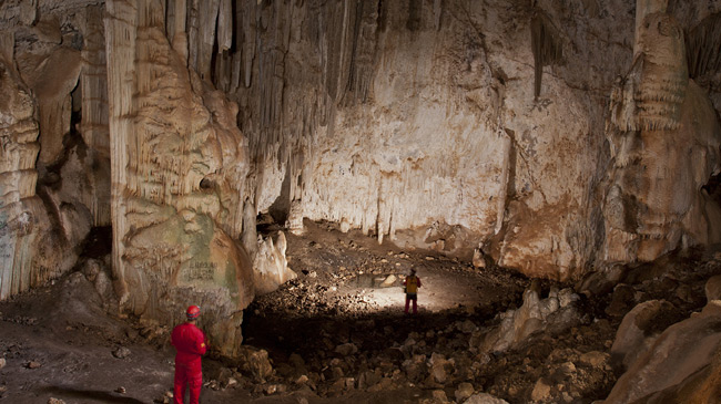 Cueva de la Moneda, en Sierra Espu&ntilde;a