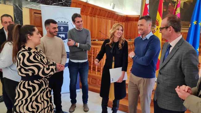 J&oacute;venes contratados por un programa anterior en el ayuntamiento de Caravaca de la Cruz