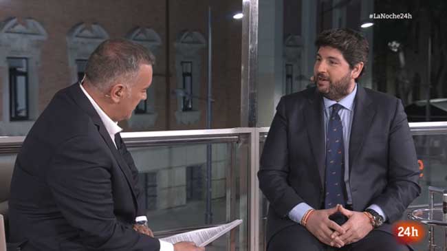 L&oacute;pez Miras es entrevistado por Xabier Fortes