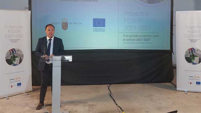 Andr&eacute;s Mart&iacute;nez, director del Imida