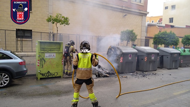 Bomberos Murcia sofocan uno de los incendios
