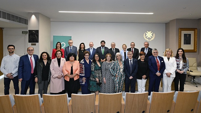 Presentaci&oacute;n de la nueva junta directiva del Colegio de M&eacute;dicos de la Regi&oacute;n