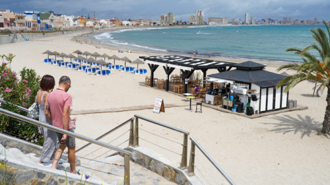 Imagen de archivo de un chiringuito en la playa de Cabo de Palos