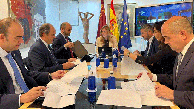 Reunión de los miembros del Comité Aranceles presidida por la consejera de Empresa, Empleo y Economía Social, Marisa López Aragón. Reunión de los miembros del Comité Aranceles presidida por la consejera de Empresa, Empleo y Economía Social, Marisa López Aragón.