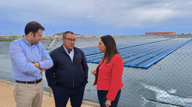 La consejera Sara Rubira en las instalaciones de la Comunidad de Regantes de &Aacute;guilas.