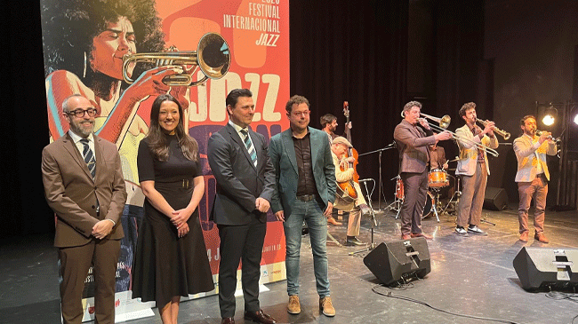 La consejera Carmen Conesa, con el alcalde de San Javier, José Miguel Luengo; el director del festival, David Martínez, y el director del ICA, Manuel Cebrián - CARM La consejera Carmen Conesa, con el alcalde de San Javier, José Miguel Luengo; el director del festival, David Martínez, y el director del ICA, Manuel Cebrián - CARM