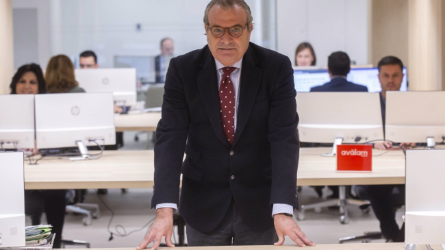 El director general de Aválam, Luis Martínez de Salas. , y el director Segmento Pymes DT Este de BBVA, Alberto Carretón (Portavoz). El director general de Aválam, Luis Martínez de Salas. , y el director Segmento Pymes DT Este de BBVA, Alberto Carretón (Portavoz).