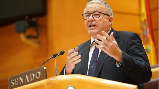 Francisco Bernab&eacute;, senador del Reino de Espa&ntilde;a.