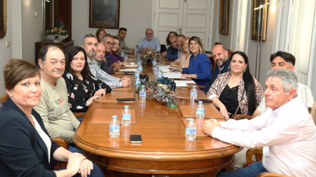 La alcaldesa, Noelia Arroyo, reunida con la nueva junta directiva de FAVCAC - AYUNTAMIENTO DE CARTAGENA La alcaldesa, Noelia Arroyo, reunida con la nueva junta directiva de FAVCAC - AYUNTAMIENTO DE CARTAGENA