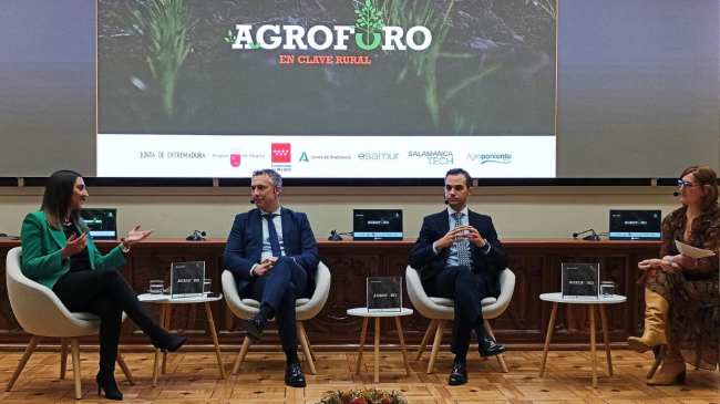 La consejera de Agua, Agricultura, Ganadería y Pesca, Sara Rubira, participa en 'Agroforo: En clave rural', organizado por el diario Libertad Digital. La consejera de Agua, Agricultura, Ganadería y Pesca, Sara Rubira, participa en 'Agroforo: En clave rural', organizado por el diario Libertad Digital.