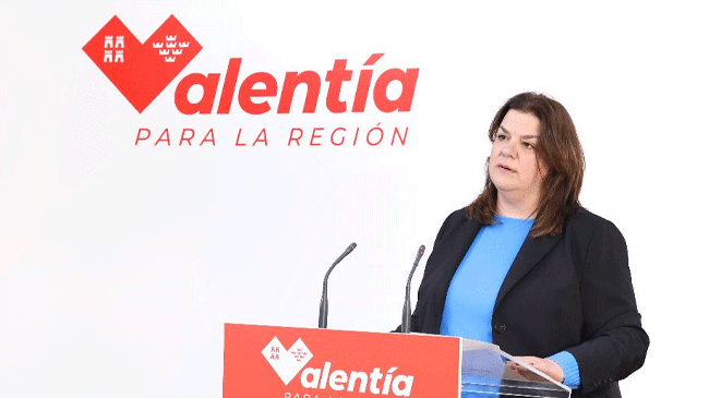 La secretaria de Organizaci&oacute;n del PSOE de la Regi&oacute;n de Murcia, Mar&iacute;a Jes&uacute;s L&oacute;pez, en una rueda de prensa.