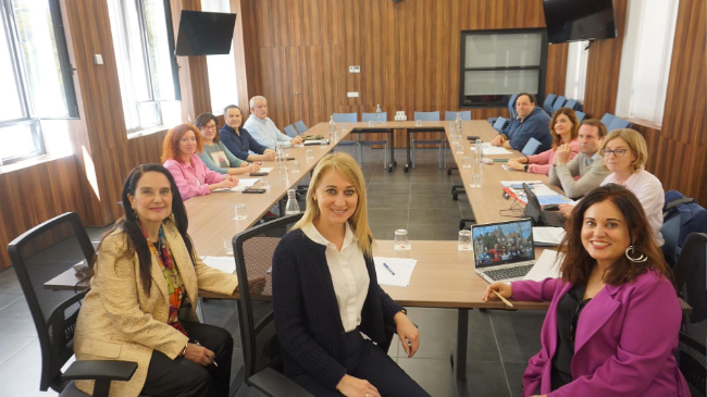 La delegada del Gobierno en la Región de Murcia, Mariola Guevara, preside la reunión de la Comisión Regional de Seguimiento. La delegada del Gobierno en la Región de Murcia, Mariola Guevara, preside la reunión de la Comisión Regional de Seguimiento.