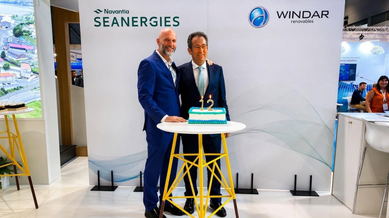 El consejero delegado de Navantia Seanergies, Javier Herrador y el presidente ejecutivo de Windar Renovables, Orlando Alonso. El consejero delegado de Navantia Seanergies, Javier Herrador y el presidente ejecutivo de Windar Renovables, Orlando Alonso.