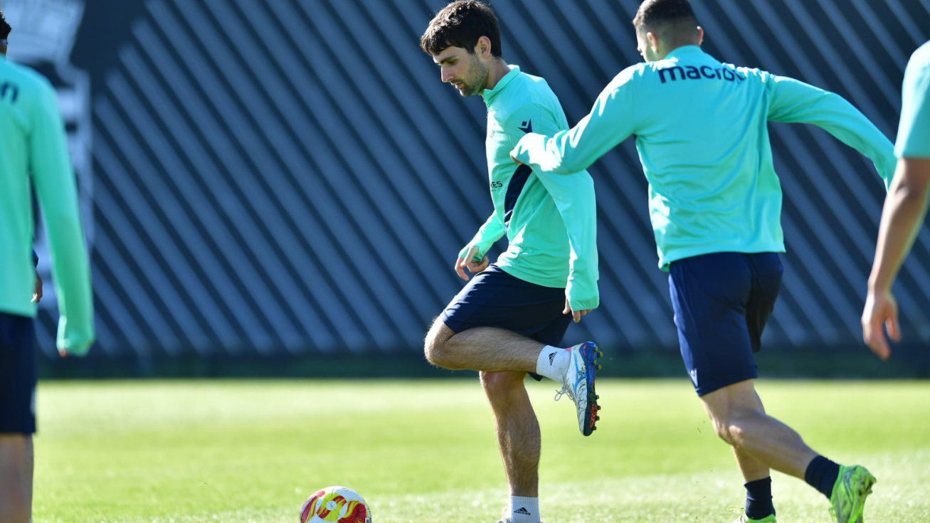 Entrenamiento semanal del FC Cartagena.