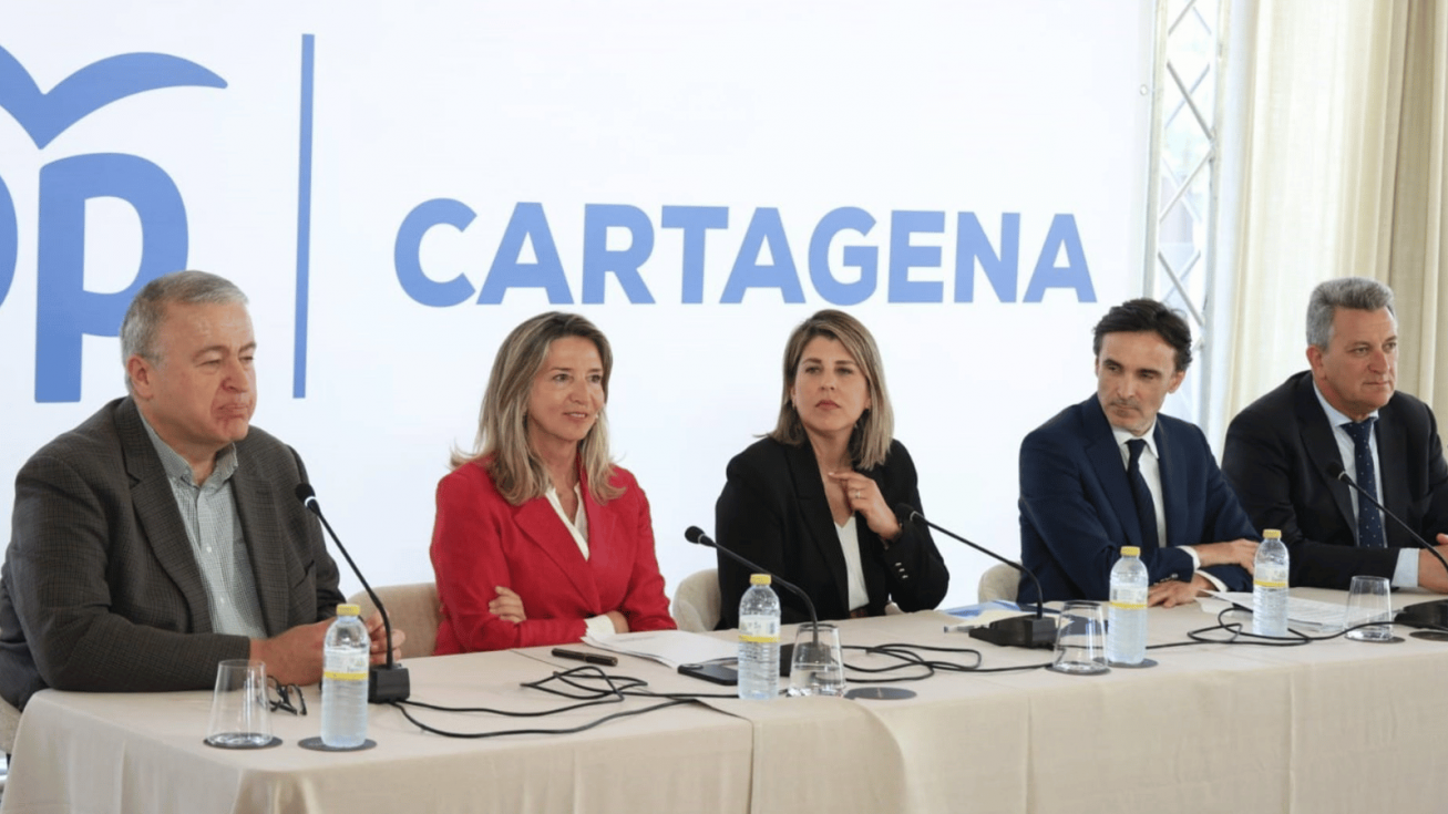 Encuentro en Cartagena con afectados por la Ley de Costas - PPRM