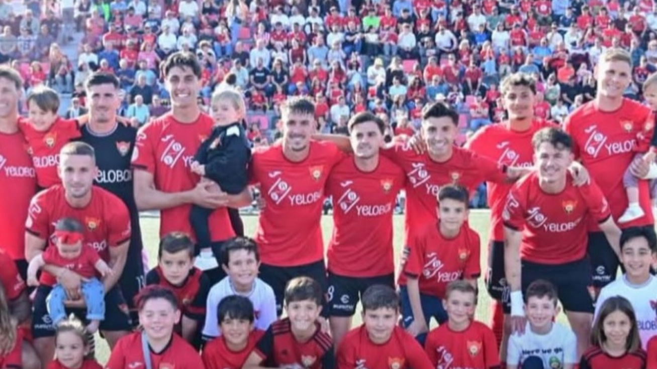 Alineaci&oacute;n del CD Cieza ante el FC Cartagena 'B'.