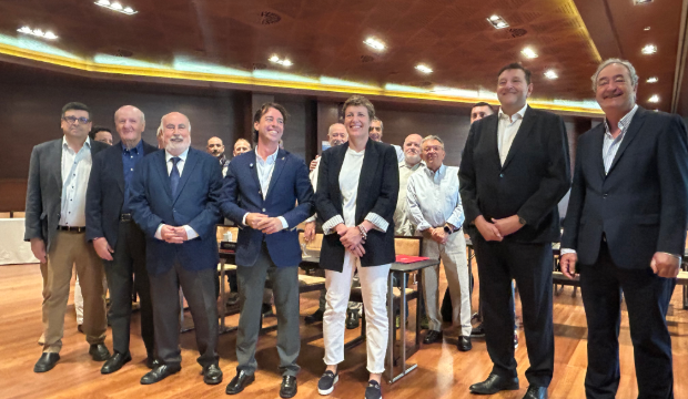 Foto de esta ma&ntilde;ana en el hotel Nelva, lugar de la reuni&oacute;n, con todos los presidentes