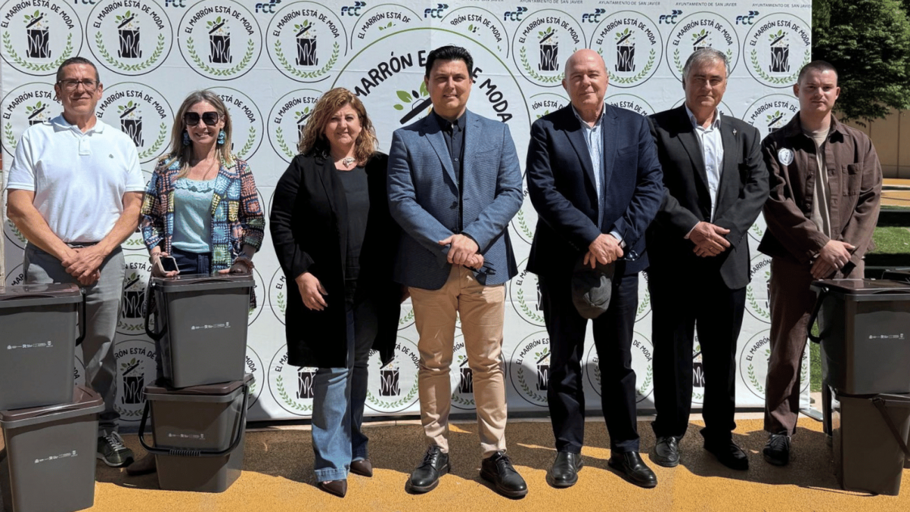 San Javier, primer municipio en la Regi&oacute;n de Murcia en concluir la implantaci&oacute;n del quinto contenedor - AYUNTAMIENTO DE SAN JAVIER