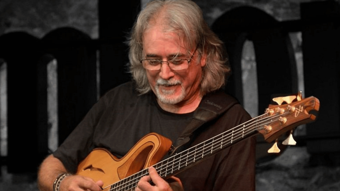 El bajista Carles Benavent - AYUNTAMIENTO DE SAN JAVIER