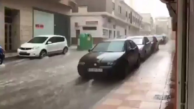 Agua y granizo en las calles de Jumilla el pasado d&iacute;a 21
