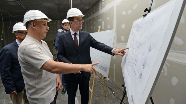 El alcalde Ballesta visit&oacute; las obras del nuevo CEUS