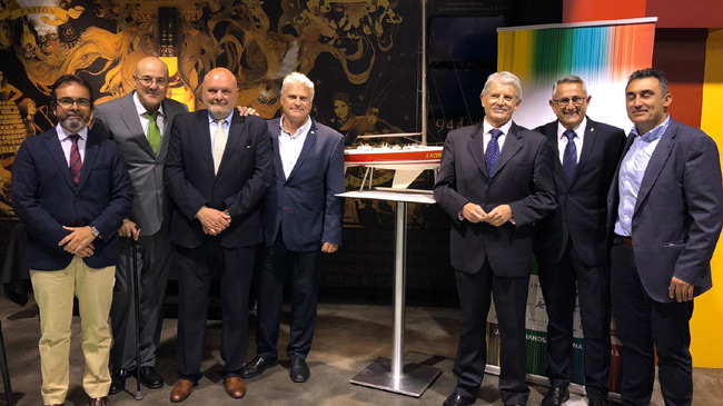 Momento de presentaci&oacute;n de la regata