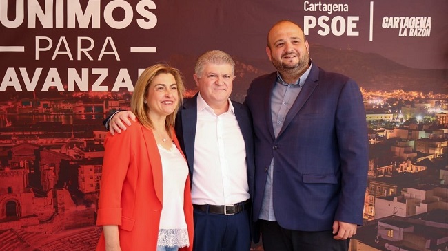 Carmina Fern&aacute;ndez, Jos&eacute; V&eacute;lez y Manuel Torres