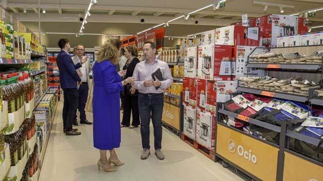 Interior del nuevo Lidl en Alcantarilla