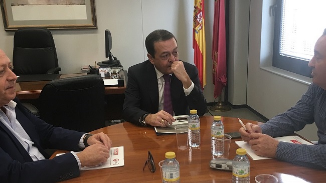 El presidente de Croem, Jos&eacute; M&ordf; Albarrac&iacute;n, y los l&iacute;deres de UGT y CCOO,&nbsp;Antonio Jim&eacute;nez&nbsp;y Santiago Navarro