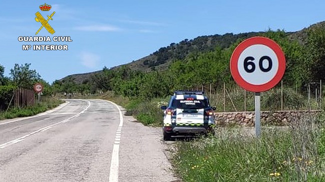 Carretera RM-332, a la altura del t&eacute;rmino municipal de &Aacute;guilas