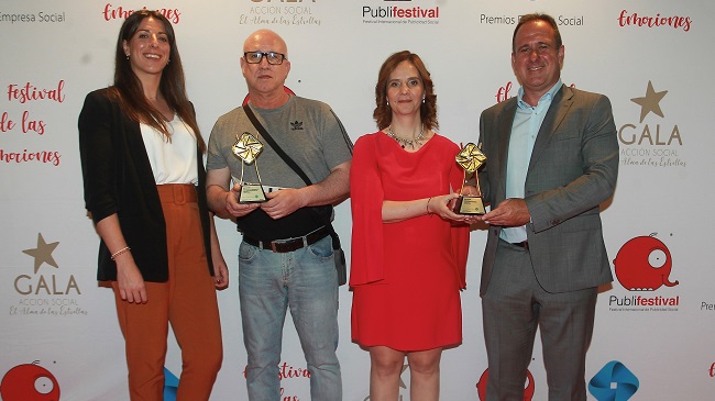 Lourdes Gonz&aacute;lez, t&eacute;cnico de RSC; Juan Jos&eacute; Caballero, presidente del comit&eacute; de empresa; Ana Oliver, vicepresidenta de Grupo Hefame, y Antonio Martinez Hern&aacute;ndez, responsable de RSC de Grupo Hefame