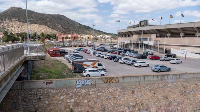 Aparcamientos junto al estadio Cartagonova