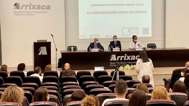 Pedre&ntilde;o y&nbsp;el gerente del &aacute;rea de salud I, Francisco Soriano, inauguraron las II Jornadas de Enfermer&iacute;a que se celebran en el hospital cl&iacute;nico universitario Virgen de la Arrixaca