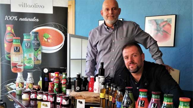 Dos de los hermanos Belch&iacute; Salas, propietarios de la marca Villaolivo