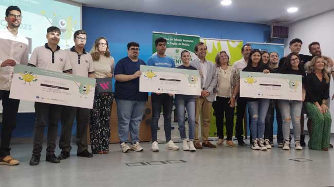 Foto de familia de los equipos ganadores