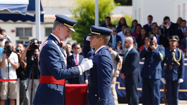 Existe una estrecha relaci&oacute;n entre la Academia General del Aire y la UPCT