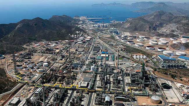 El Valle de Escombreras es el principal polo energ&eacute;tico de la Regi&oacute;n