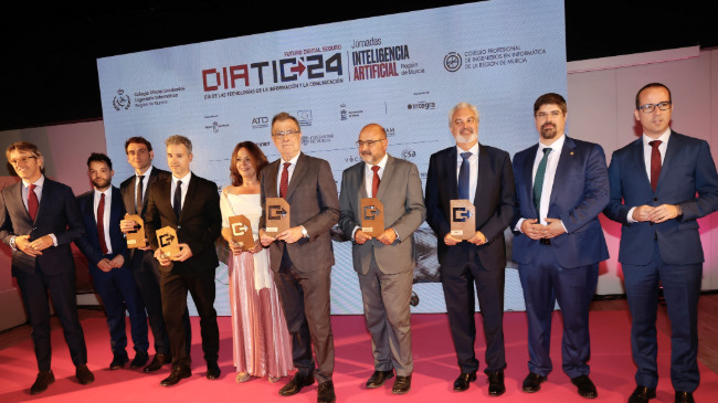 Los galardonados, en el evento Diatic24