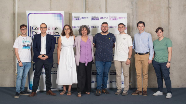 Destacados representantes acad&eacute;micos y estudiantiles en la Casa de los Estudiantes de la UPCT