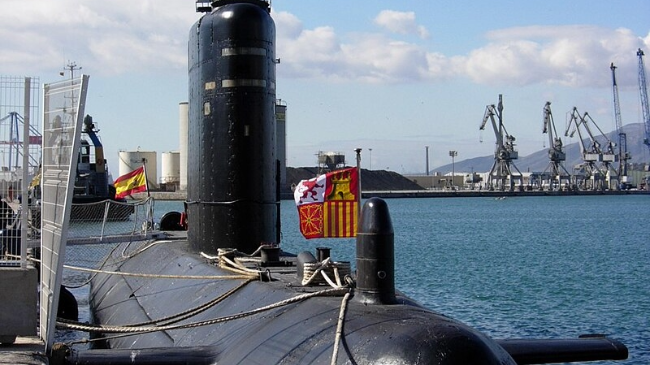 El submarino Tramontana atracado en el Arsenal de Cartagena.