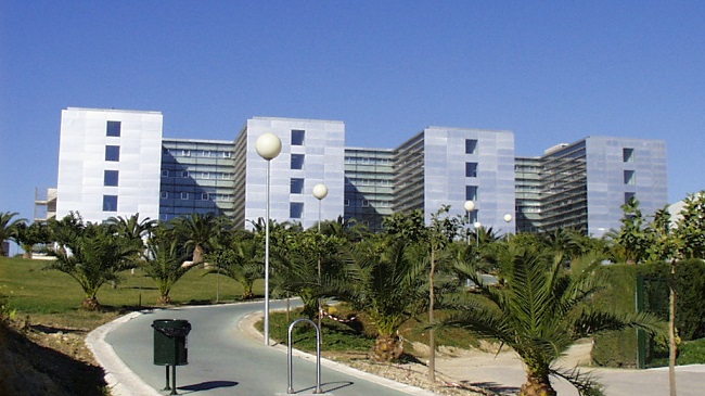 Facultad de Econom&iacute;a de la Universidad de Murcia (Imagen de archivo).