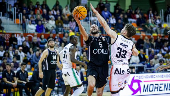 Partido entre el Odilo y el Alega Cantabria de la primera vuelta. Partido entre el Odilo y el Alega Cantabria de la primera vuelta.