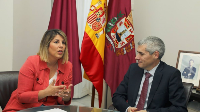 La alcaldesa de Cartagena, Noelia Arroyo, y el CEO de Veolia, Daniel Tugues - AYUNTAMIENTO DE CARTAGENA La alcaldesa de Cartagena, Noelia Arroyo, y el CEO de Veolia, Daniel Tugues - AYUNTAMIENTO DE CARTAGENA