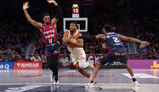 DeJulius en trance durante el &uacute;ltimo cuarto / ACB Photo