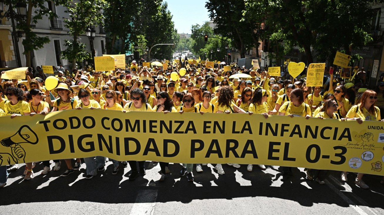 Vista de la manifestación de educadoras infantiles en Madrid para reivindicar mejoras laborales y salariales - EFE Vista de la manifestación de educadoras infantiles en Madrid para reivindicar mejoras laborales y salariales - EFE